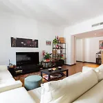 Easytopstay - Moscova Cosy *