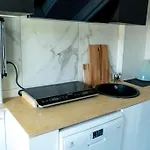 Hotel Singola Con Ac, Tv, Wi-fi E Cucina *