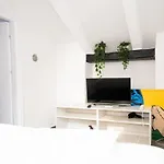 Apartment Hosting Dreams Attics - Duomo