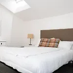 Apartment Hosting Dreams Attics - Duomo Milan