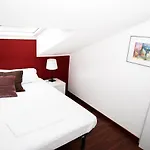 Hosting Dreams Attics - Duomo Apartment Milan