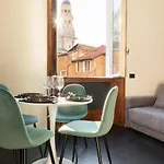 Hl Galleria - 2 Minutes From Duomo Διαμέρισμα