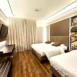 Mythos 3* Mailand