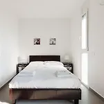 Guesthost - Udine M2 - Bright And Cozy 公寓 米兰