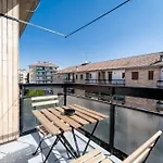 Holiday home Bandeneresuite Attico Milan