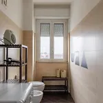 Panoramic Views, Location 아파트 *