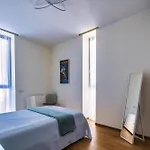 5 Min Walk From Subway Elegant & Modern Διαμέρισμα