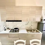 Apartment 12 Minuti Dal Duomometro+10 Posti Letto