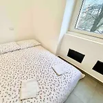 Apartment 12 Minuti Dal Duomometro+10 Posti Letto