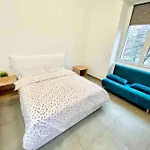 12 Minuti Dal Duomometro+10 Posti Letto Apartment