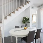 Lejlighed Bocconi's Nest - Close To Duomo With Terrace