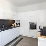 Bocconi's Nest - Close To Duomo With Terrace Lejlighed *