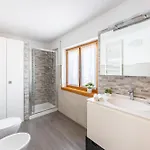 Bocconi's Nest - Close To Duomo With Terrace Lejlighed