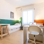 Guesthost - Alices House Modern 아파트 *