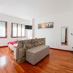 Apartamento Nuovo Metro-tram Per Centro Citta