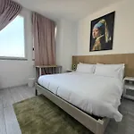 Milanforester شقة *