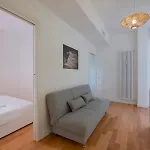 I Host - Gressoney 1 * Милан