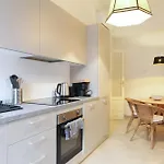 Lejlighed Adelaide Elegant