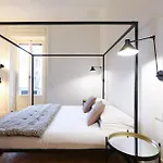 Adelaide Elegant Milano