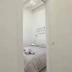 Just Urban - Stylish 1br In Center - Balcony And Metro M2 M4 *