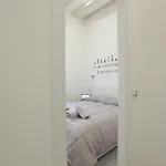 アパート Just Urban - Stylish 1br In Center - Balcony And Metro M2 M4