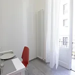 Just Urban - Stylish 1br In Center - Balcony And Metro M2 M4 *