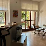 And Cosy Flat In Area Μιλάνο