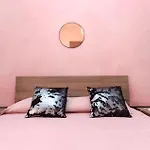 Pink Kwatera prywatna *