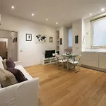 Santa Sofia Apartment Milan
