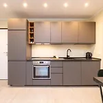 Apartamento Modern 2br With Private Balcony, Steps To Metro *