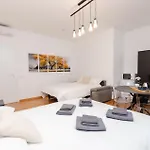 Brown * 밀라노
