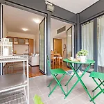 Arcimboldi Terrace - Parking Private Included, Free Wifi & Ac Apartment *