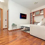 Arcimboldi Terrace - Parking Private Included, Free Wifi & Ac Apartment
