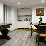 La Del Pino 2*