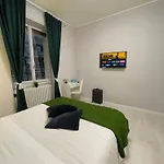 Apartment 22cap *
