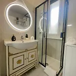 Apartment 22cap *