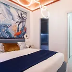 Esclusivo Nel Cuore Del Design E Moda 아파트