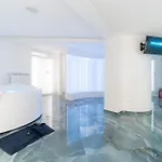 The Igloo * ميلان