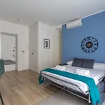 Cozy Porta Venezia 아파트