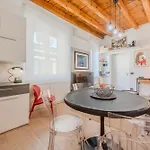 Easytopstay - Crocetta Modern Flat