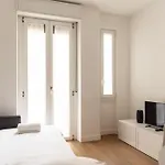 Youhosty - Gioia Tower View *
