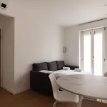 Youhosty - Gioia Tower View * Milan