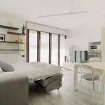 Precotto - Rucellai - Bilocale Con Ampio Balcone アパート