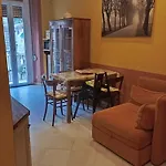 Flores Home, Boho Chic Style & Urban Comfort Navigli, Bocconi, Centro Apartamento