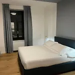 Fifty Eight Repubblica Three Bedrooms Apartment *