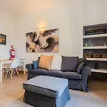Easytopstay - Moscova Modern Milánó