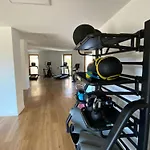 Comecasa Modern Retreat Gym & Style Apartment Mailand