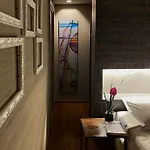 Luxury Art & Chromotherapy Downtown - Free Parking
