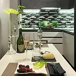 Apartment Luxury Art & Chromotherapy Downtown - Free Parking