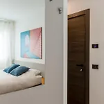 Grace - Modern & Easy Self Check-in